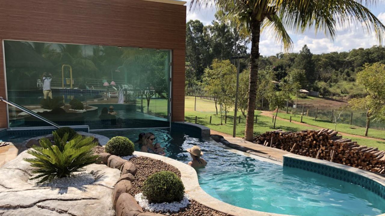 Pontal Do Lago Flat Caldas Novas Exterior photo